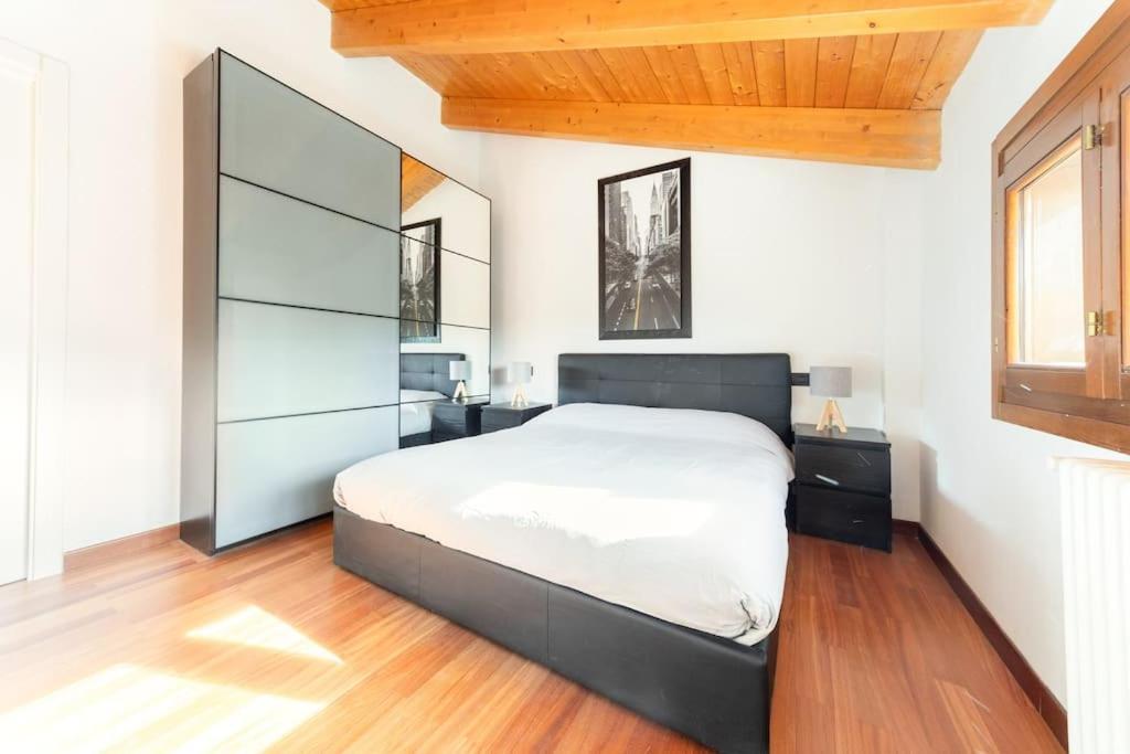 Appartamento Unico A Bologna Con 3 Camere E Parcheggio Gratuito Ngoại thất bức ảnh