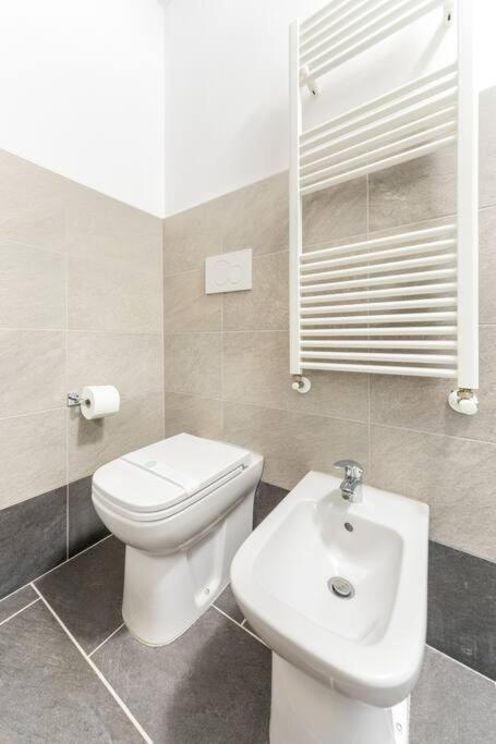 Appartamento Unico A Bologna Con 3 Camere E Parcheggio Gratuito Ngoại thất bức ảnh