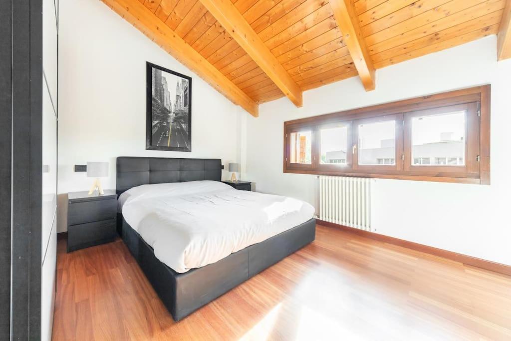 Appartamento Unico A Bologna Con 3 Camere E Parcheggio Gratuito Ngoại thất bức ảnh