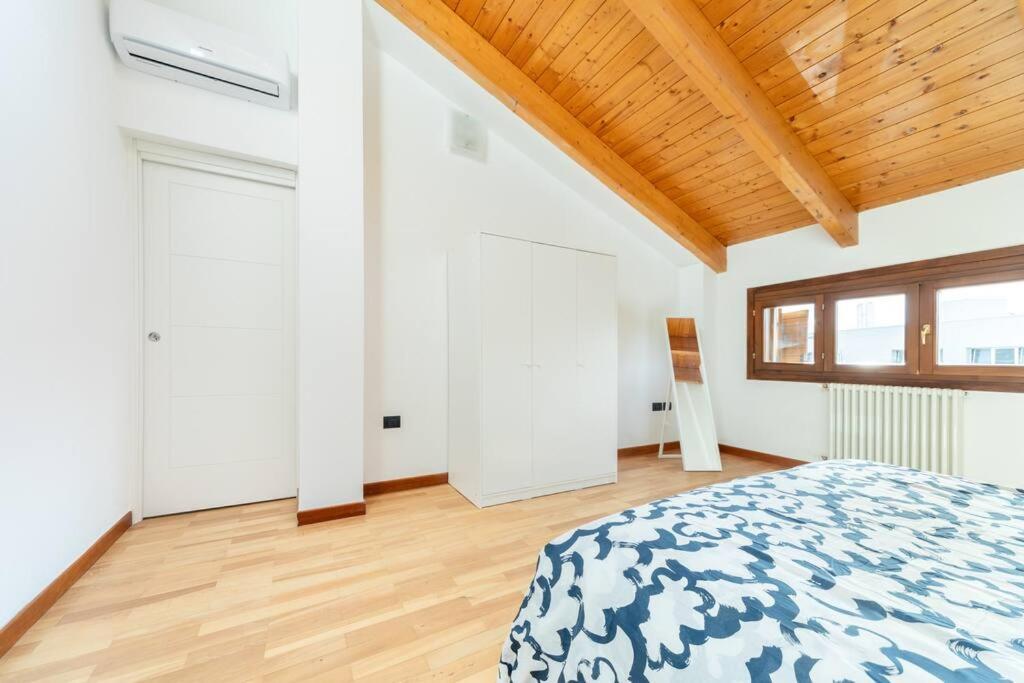 Appartamento Unico A Bologna Con 3 Camere E Parcheggio Gratuito Ngoại thất bức ảnh