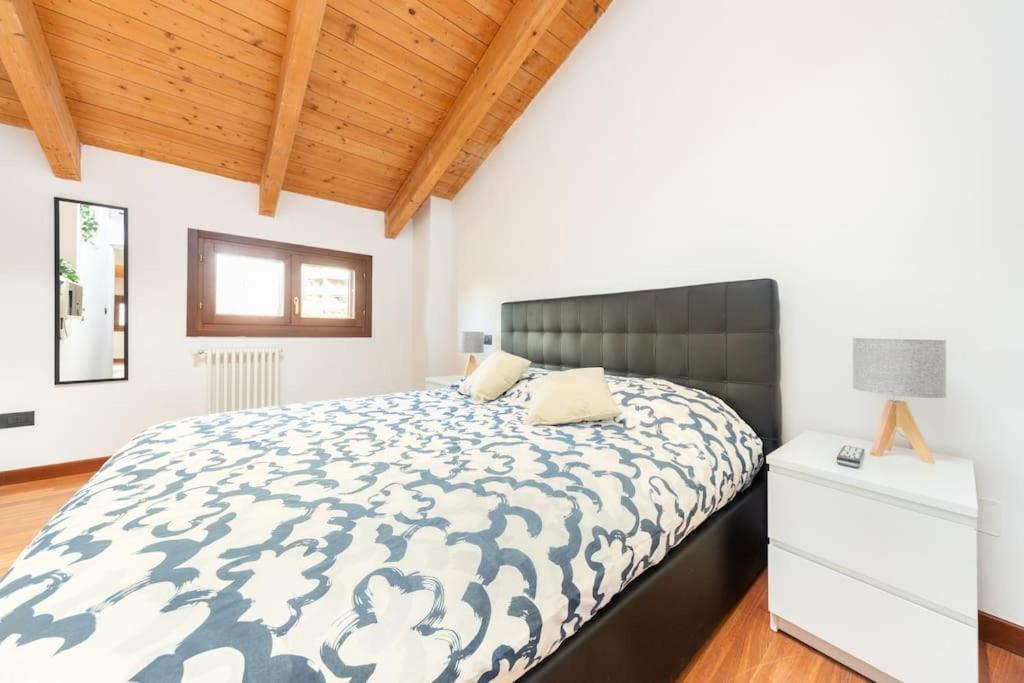 Appartamento Unico A Bologna Con 3 Camere E Parcheggio Gratuito Ngoại thất bức ảnh
