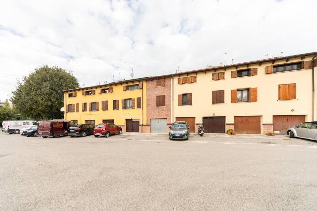 Appartamento Unico A Bologna Con 3 Camere E Parcheggio Gratuito Ngoại thất bức ảnh